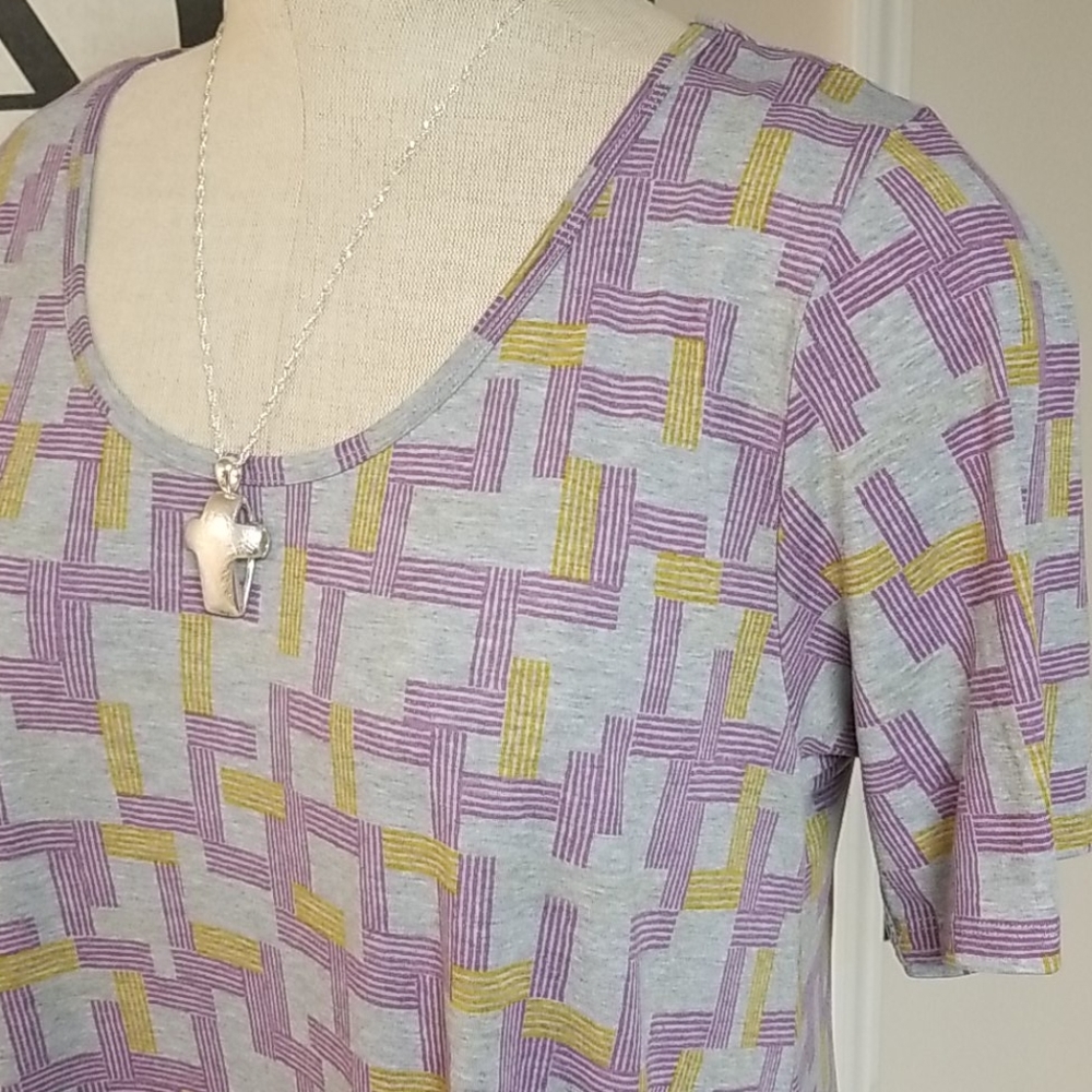 LuLaRoe PLUS tunic top - Picture 5 of 8